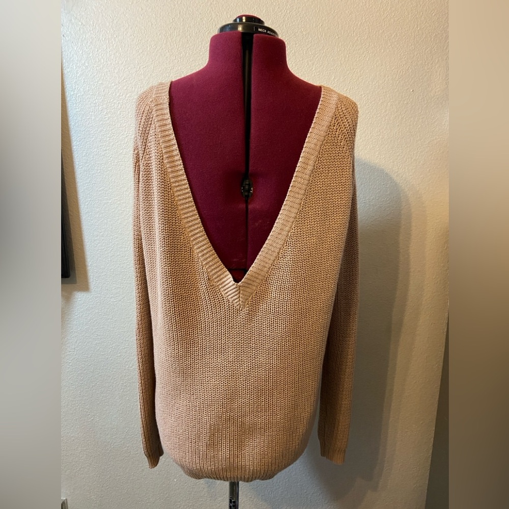 Lulus Oversized Sweater with V Back Size Small
